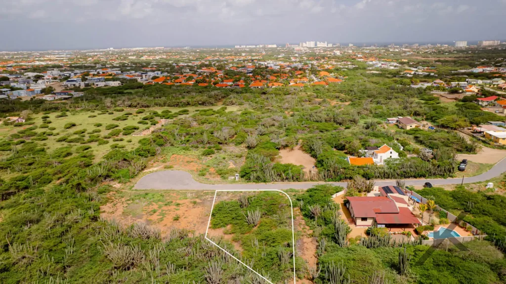 Back on the market. Alto Vista. 1,161 m² of pure potential